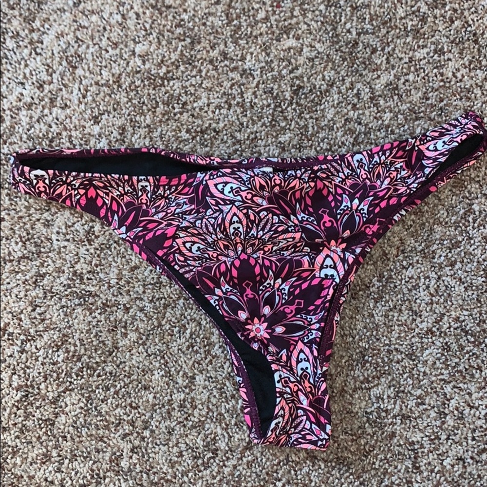 SIZE L BIKINI BOTTOMS